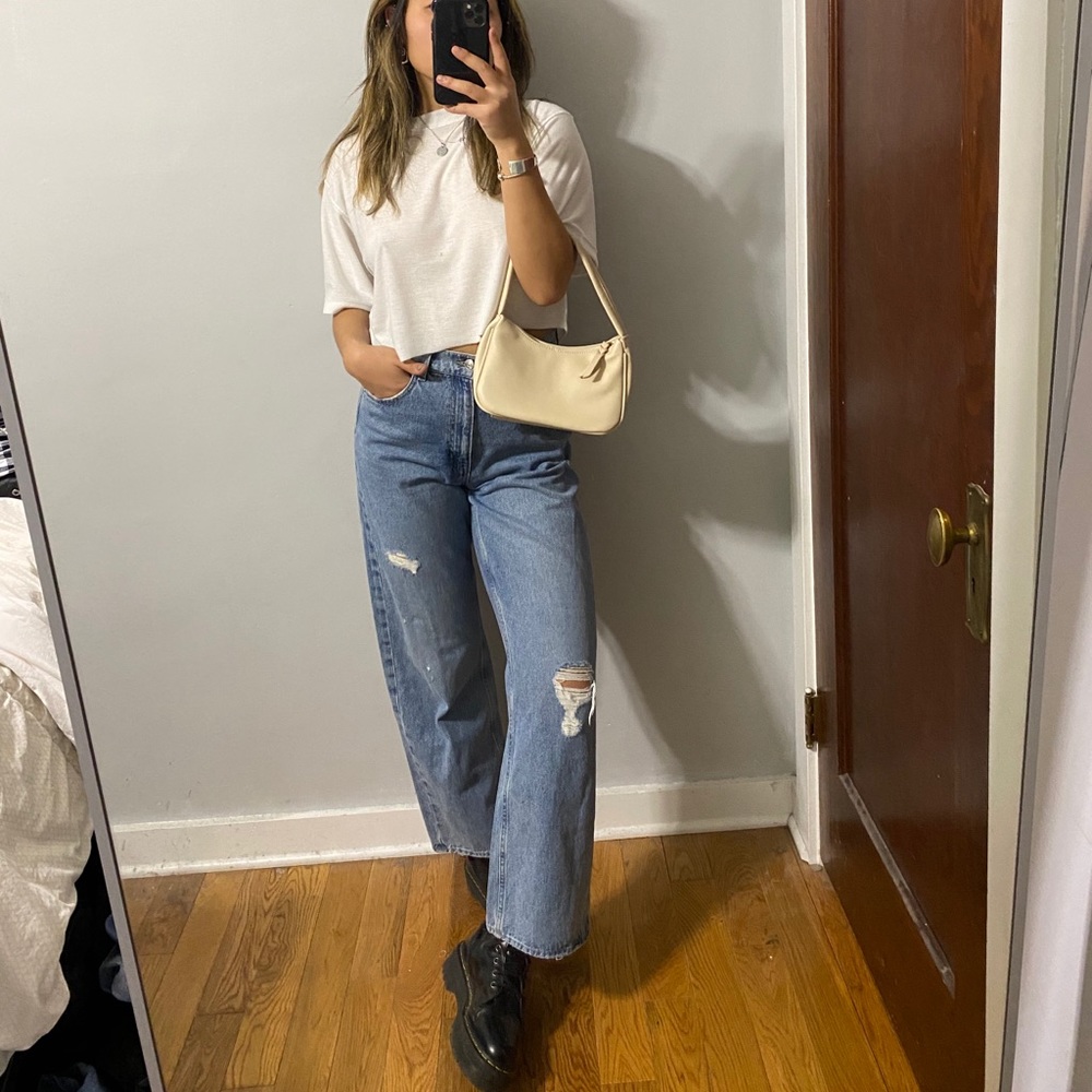 White tee